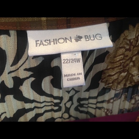 🔥🔥FASHION BUG pleated blouse (22/24W) 🔥🔥 - Picture 3 of 6